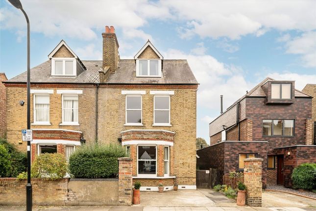 5 bedroom semi-detached house for sale