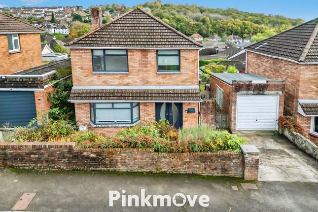 3 bed detached house