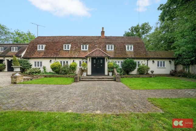 6 bedroom detached house for sale