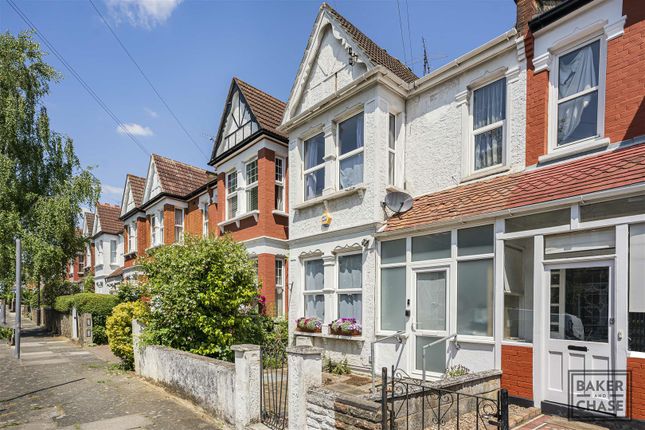 Meadowcroft Road, London N13 4 bed terraced house for sale