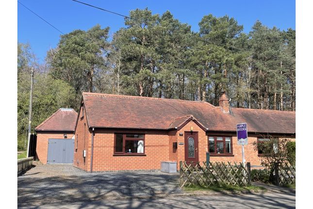 2 bedroom semi-detached bungalow for sale