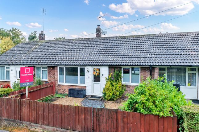 Dove House Close, Royston SG8 1 bed terraced bungalow for sale