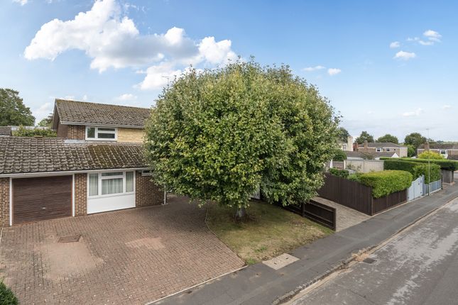 4 bedroom link detached house for sale