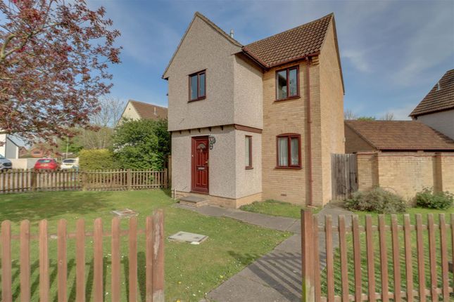 4 bed detached house