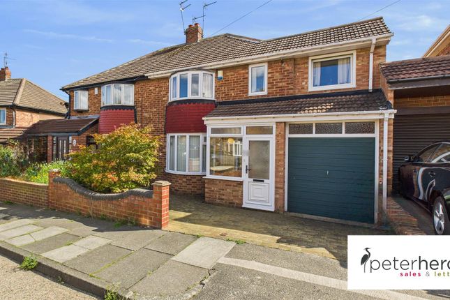 Bampton Avenue, Seaburn Dene, Sunderland 4 bed semi