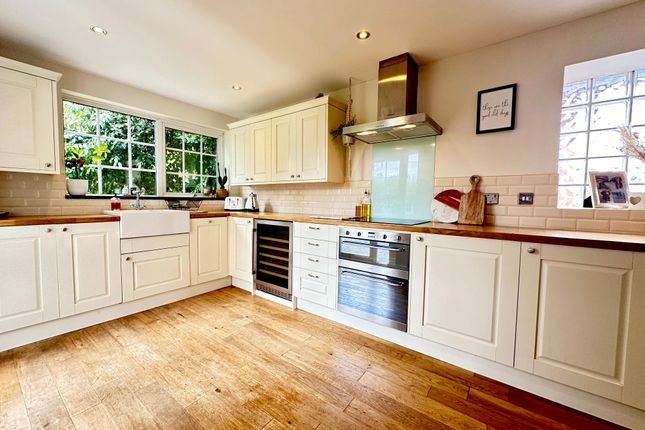 Mons Avenue, Billericay CM11 3 bed detached bungalow for sale