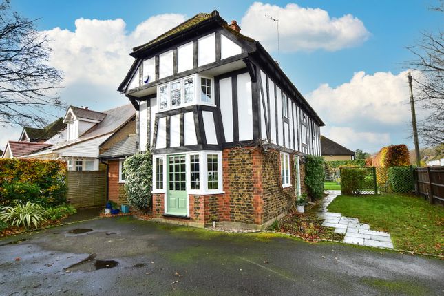 Gregory Road, Hedgerley SL2 3 bed detached house for sale