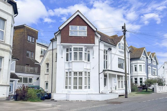 Ground floor studio flat for sale