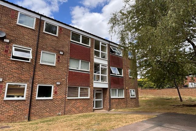 Francis Close, Hitchin, SG4 2 bed apartment for sale