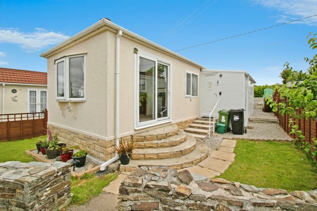 2 bedroom detached house for sale