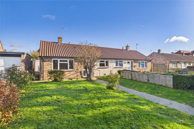 Bluecoats, Thatcham, Berkshire, RG18 2 bed bungalow for sale