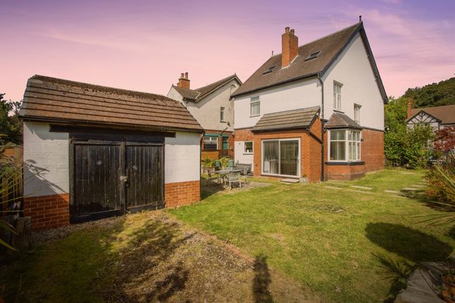 4 bed detached house
