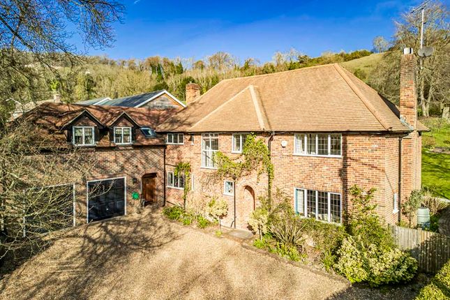 Little Coombe, Streatley on Thames, RG8 6 bed detached house for sale