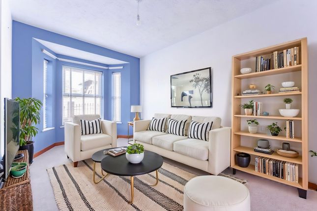 London Road South, Pakefield 3 bed end of terrace house for sale