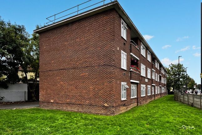 Greenford Road, Greenford 3 bed apartment for sale