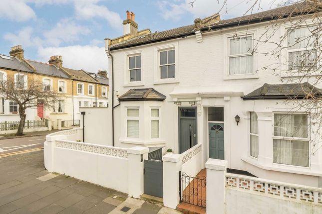 Spencer Road, London W3 2 bed flat for sale