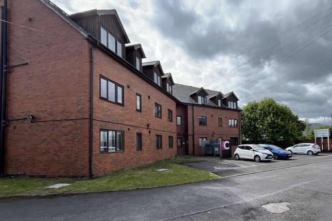 Studio flat for sale