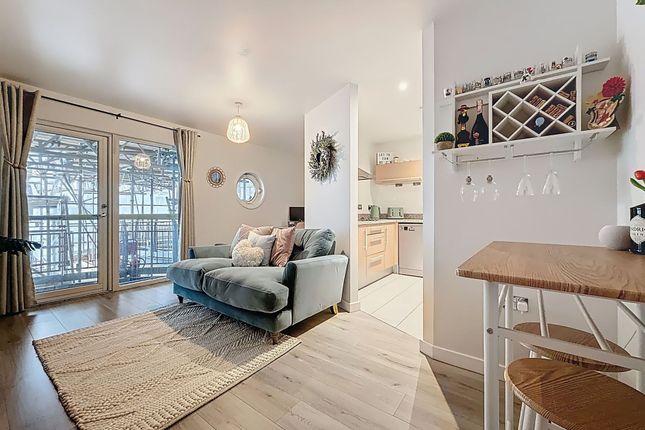 Watkiss Way, Victoria Wharf, CF11 1 bed apartment for sale