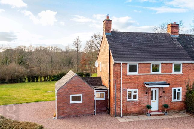 James Close, Yarpole, HR6 0BJ 3 bed semi
