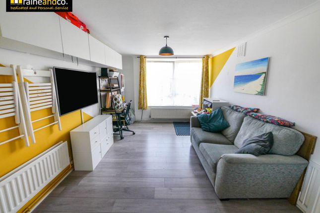 Lothair Court, Hatfield 1 bed flat for sale