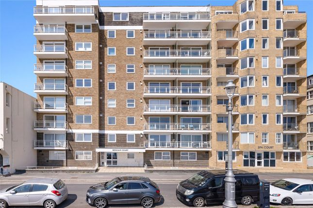 Kings Esplanade, Hove, East Sussex, BN3 2 bed apartment for sale