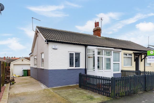 Lee Avenue, WITHERNSEA 2 bed semi