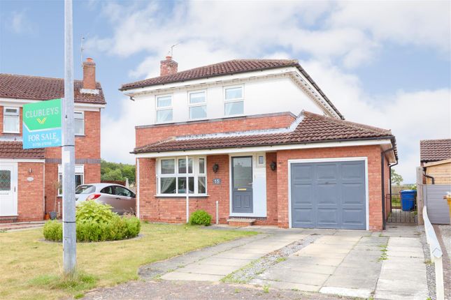 Burton Fields Close, Stamford Bridge... 4 bed detached house for sale