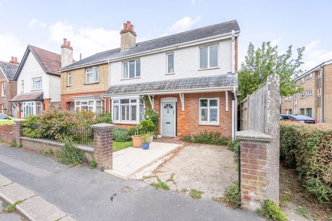 3 bedroom semi-detached house for sale