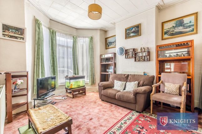 Newlyn Road, Bruce Grove, London, N17 3 bed terraced house for sale