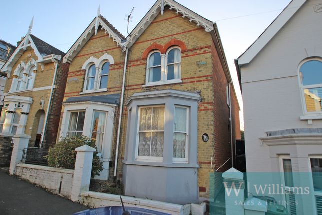 Gordon Road, Cowes, Isle of Wight 3 bed end of terrace house for sale