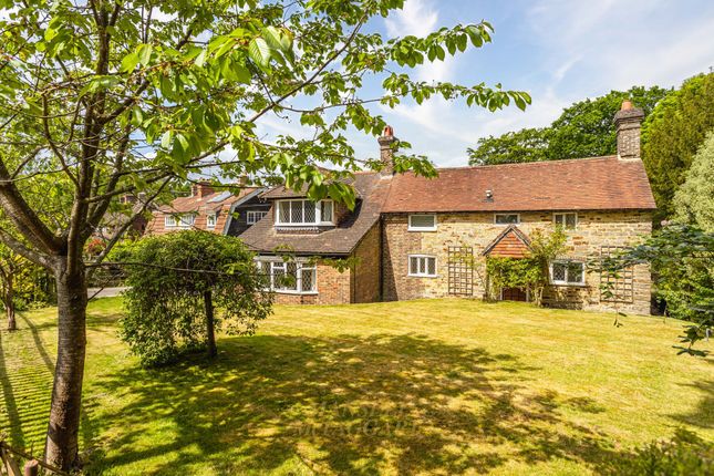 Legsheath Lane, East Grinstead RH19 3 bed detached house for sale