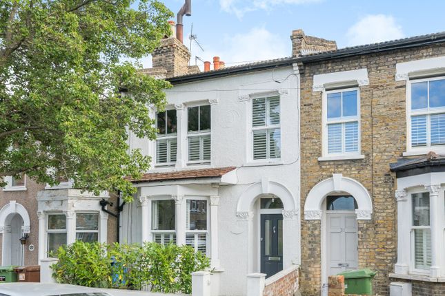 Jennings Road, London, SE22 2 bed terraced house for sale