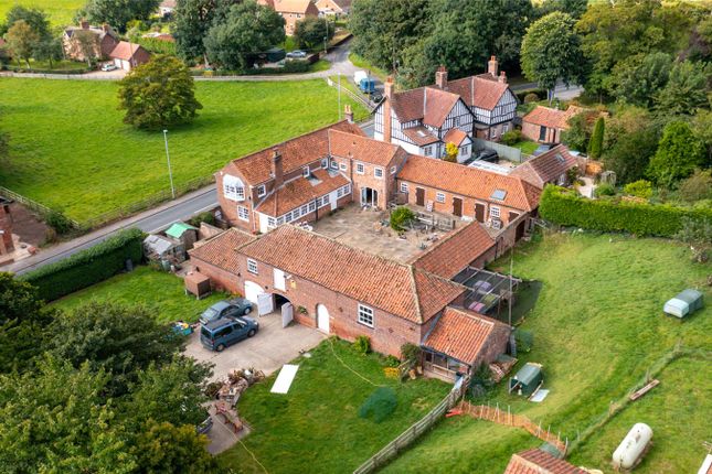 6 bedroom equestrian property for sale