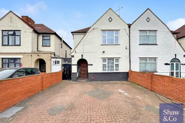 Chatsworth Crescent, Hounslow TW3 3 bed semi