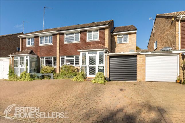 5 bedroom semi-detached house for sale