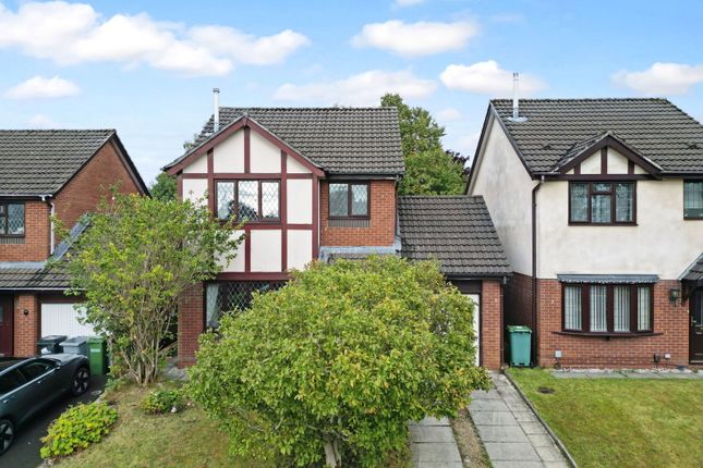 Clare Drive, Macclesfield SK10 3 bed detached house for sale