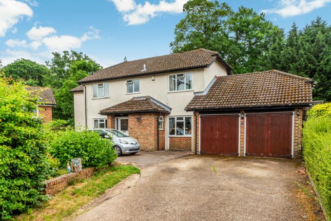 6 bedroom detached house for sale