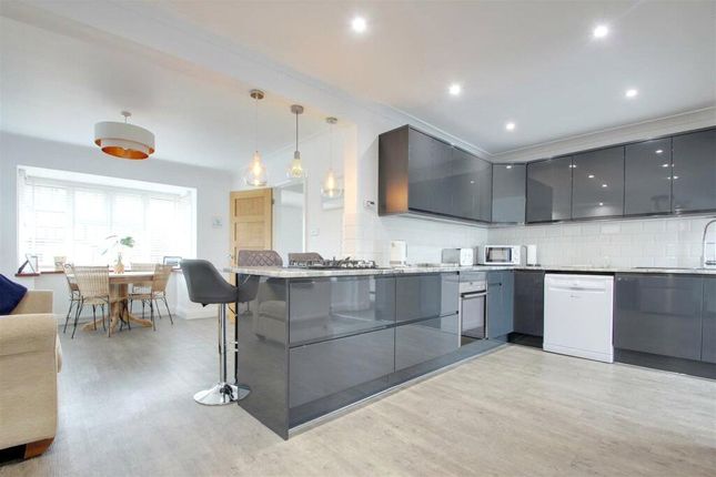Cissbury Avenue, Findon Valley... 4 bed detached house for sale