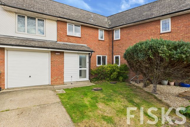 Camelot Gardens, Basildon, SS13 2 bed terraced house for sale