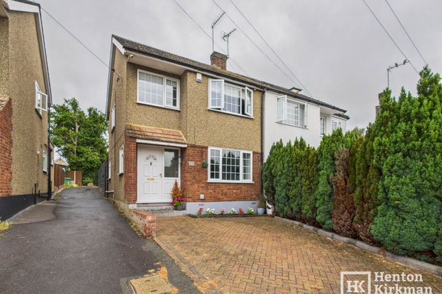 Passingham Avenue, Billericay 3 bed semi