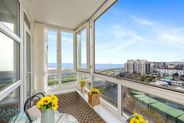 Marine Gate, Marine Drive Brighton BN2 3 bed apartment for sale