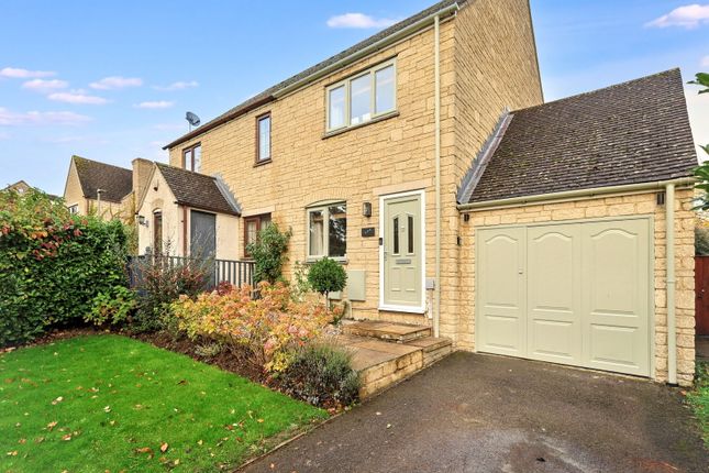 Stow Avenue, Witney OX28 2 bed semi