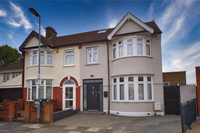 Wilmington Gardens, Barking, IG11 5 bed semi