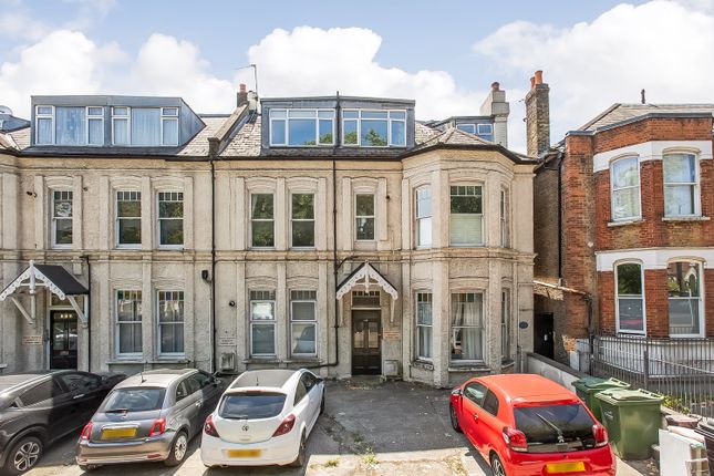 Christchurch Road, Brixton, SW2 2 bed ground floor flat for sale