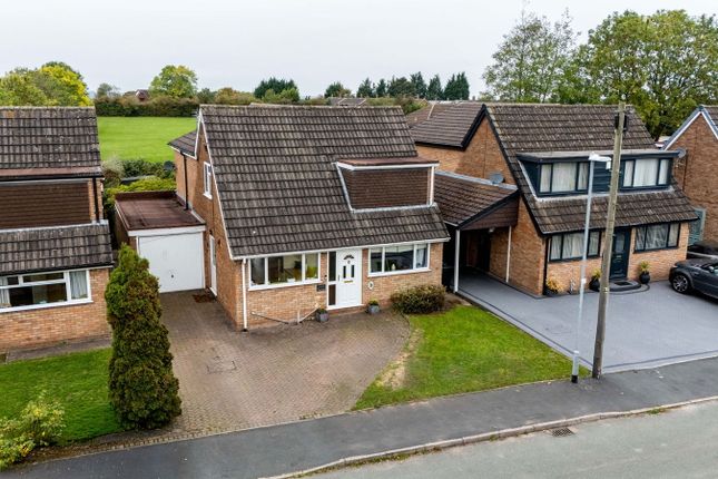Vernons Place, Shareshill WV10 4 bed detached house for sale