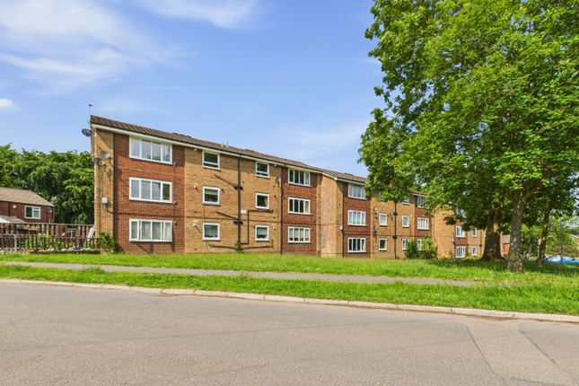 Green Oak Drive, Totley. S17 4FX 2 bed flat for sale