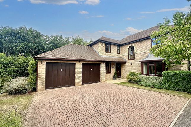 Oakmont Close, Northampton NN4 4 bed detached house for sale