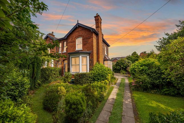 4 bedroom semi-detached house for sale