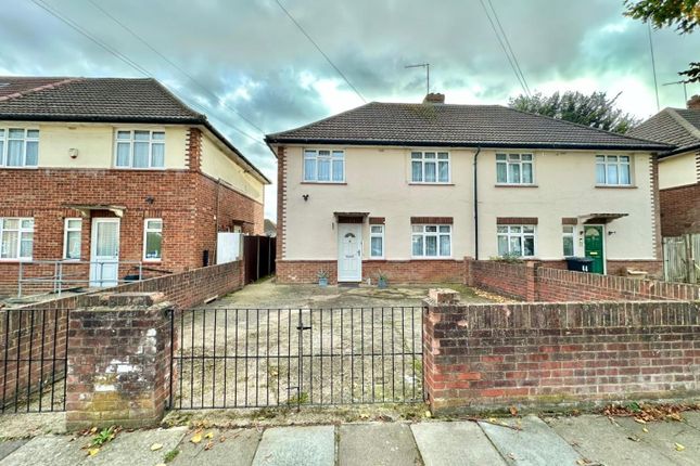 Lime Grove, Hayes 2 bed maisonette for sale