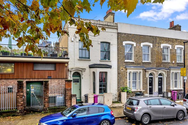 Bruce Road, Bow, E3 3 bed terraced house for sale